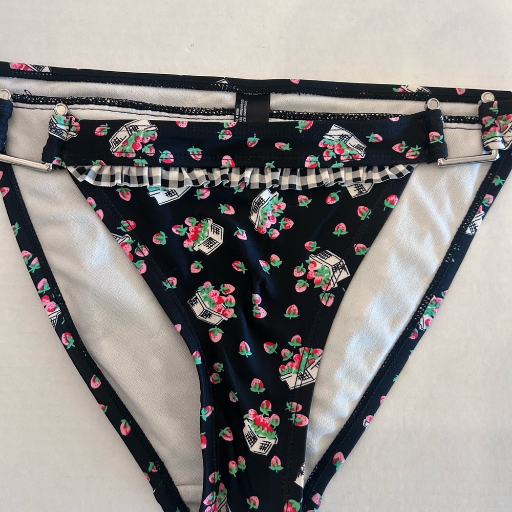 Allen B. By Allen Schwartz Black and Pink Underwear